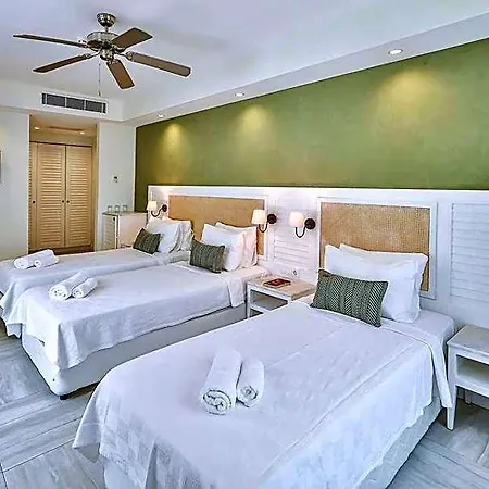 Hotel Livia 3*