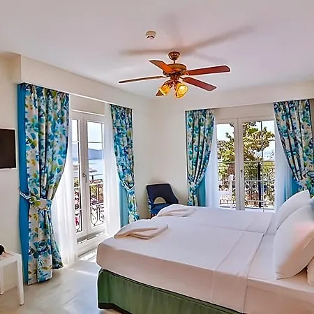 Livia Hotel 3*