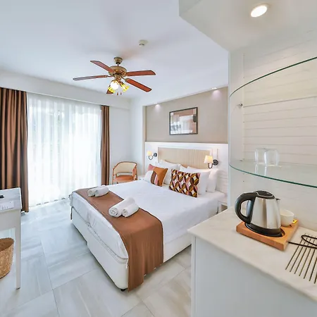Livia Hotel