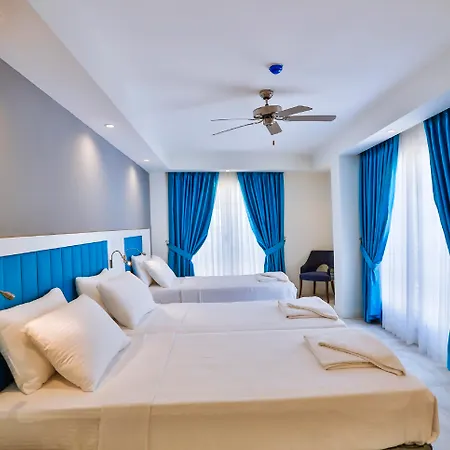 Livia Hotell 3*